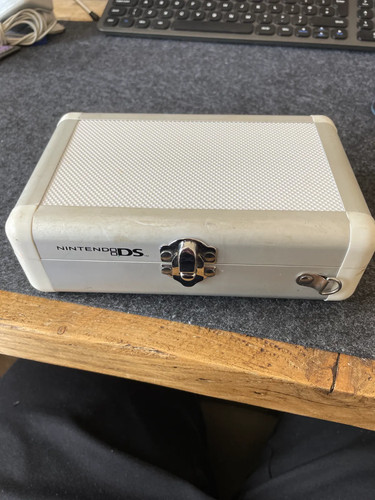 Nintendo hard travel case - ds,